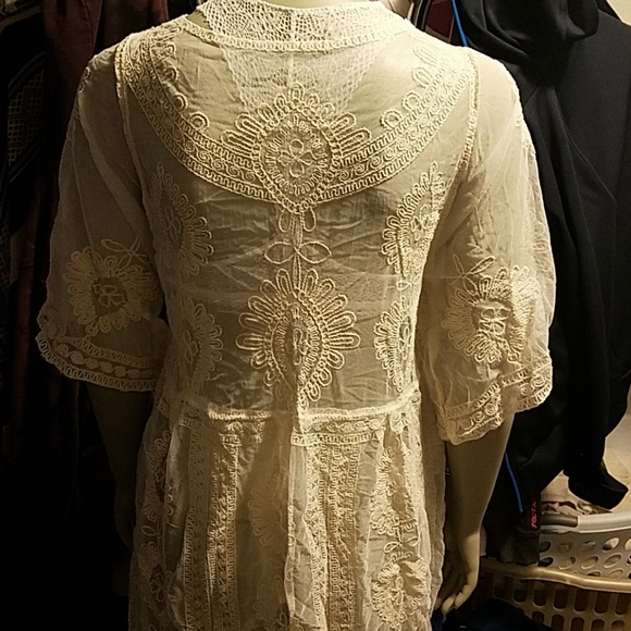 Lace Cover up - Picture 3 of 6